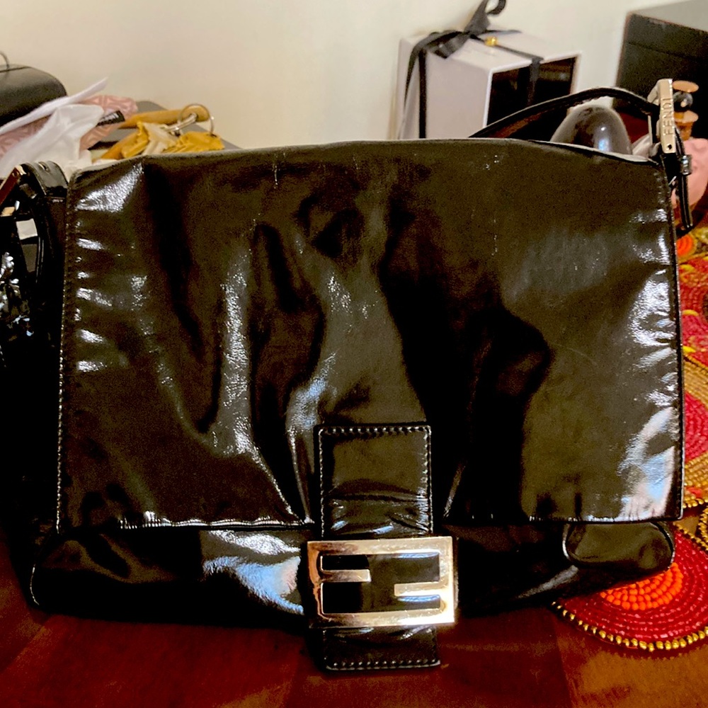 Black patent leather Fendi, Mama Baguette in very good condition.